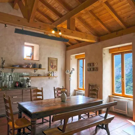 Feriehus The Mountain Village House, A Contemporary House In Peaceful Mountain Village