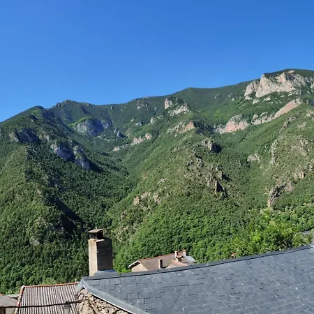 The Mountain Village House, A Contemporary House In Peaceful Mountain Village Holiday home Nohedes